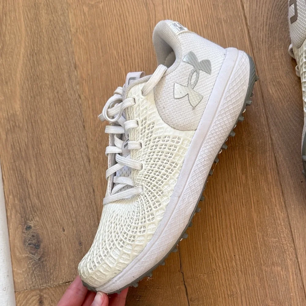 Women’s Under Armour Neutral Turf Shoes in Cream - Never Worn Outside